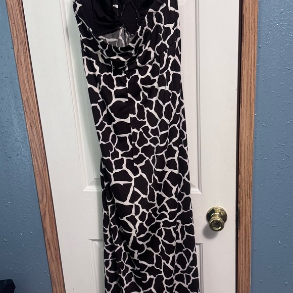 Heart Soul Giraffe Print Maxi Dress - Picture 2 of 2